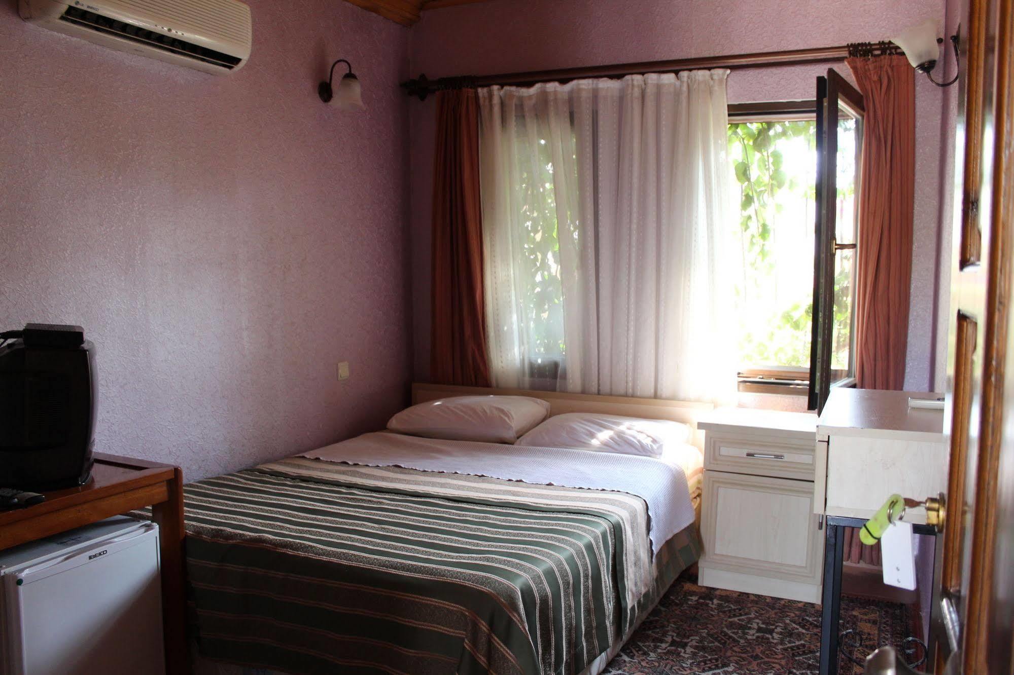 Sabah Pension Antalya Luaran gambar